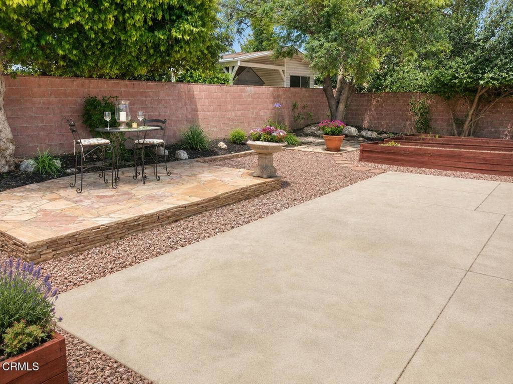 22901 Leadwell Street, West Hills, CA 91307 22901 Leadwell