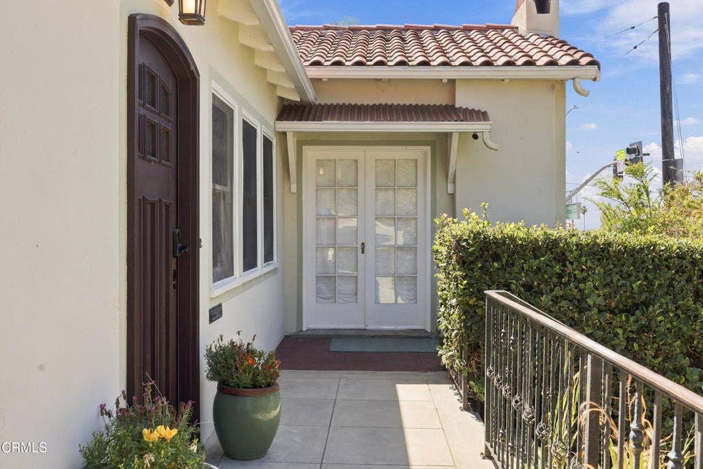 1497 E Main Street, Ventura, CA 93001 5-print-1497_E_Main_St_Ventura_CA_93001_