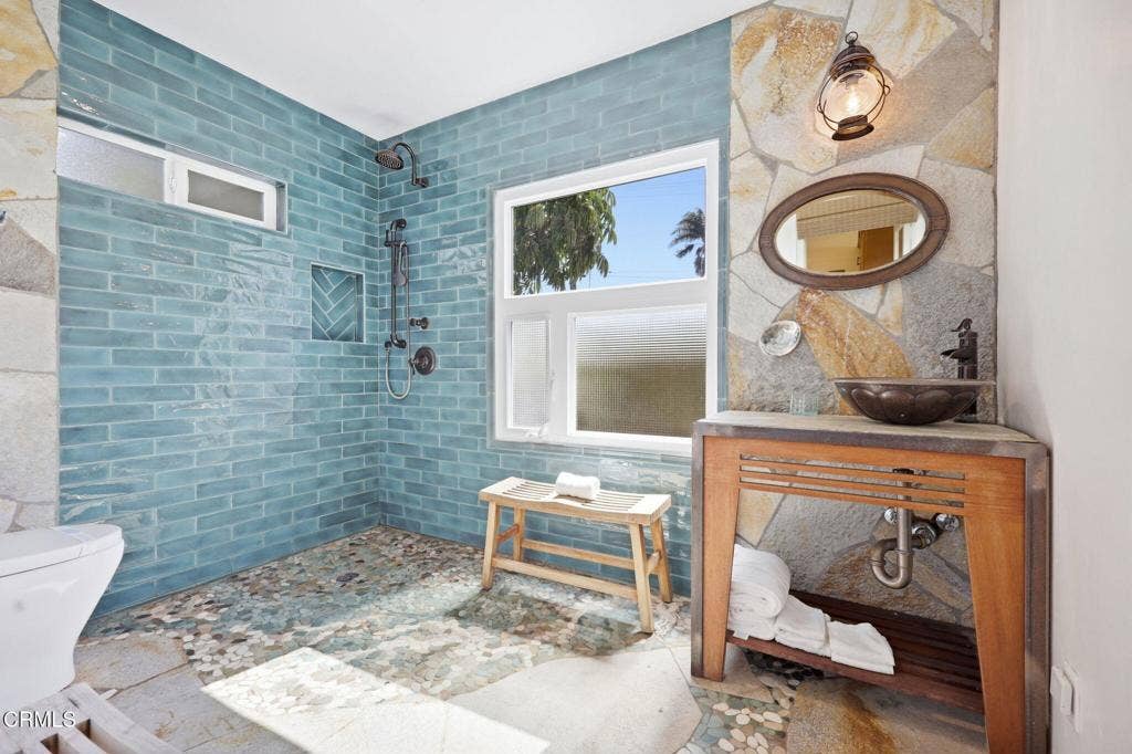 1497 E Main Street, Ventura, CA 93001 32-web-or-mls-IMG_9400