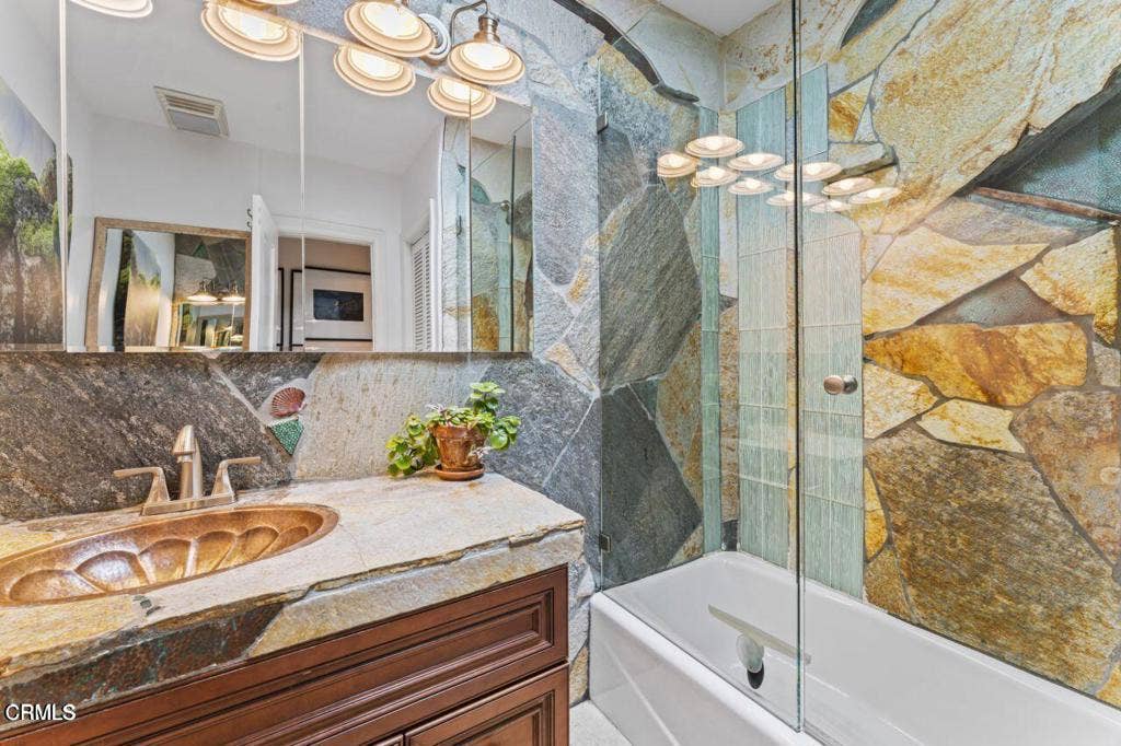 1497 E Main Street, Ventura, CA 93001 hb