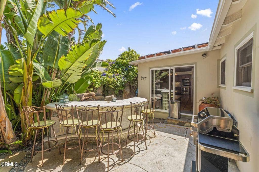 1497 E Main Street, Ventura, CA 93001 Jacuzzi