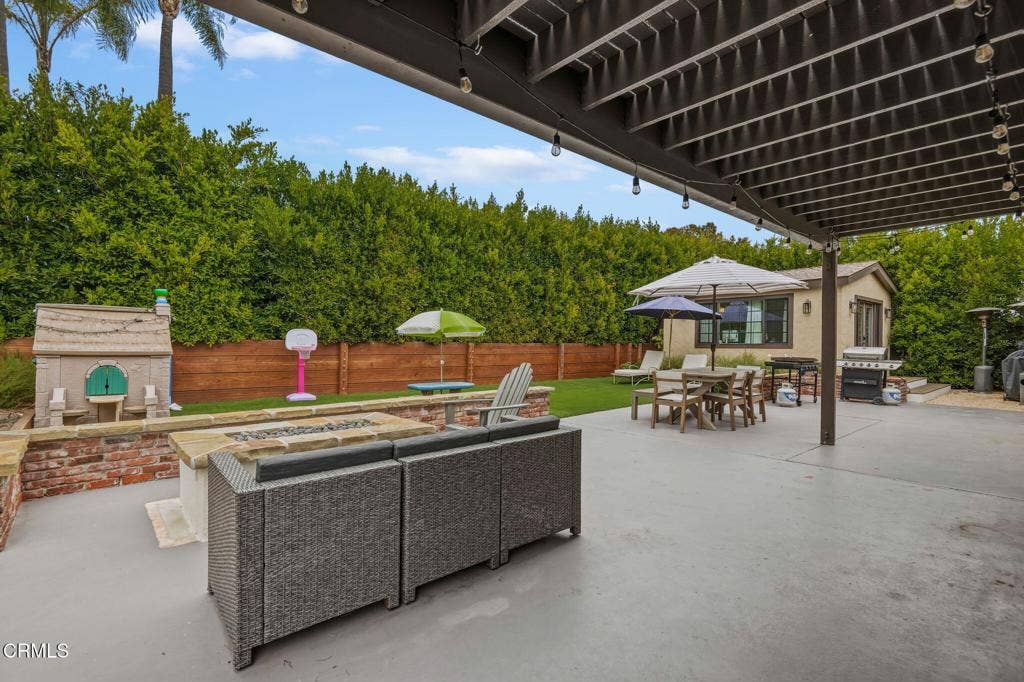1504 Live Oak Lane, Santa Barbara, CA 93105 24-Back Patio