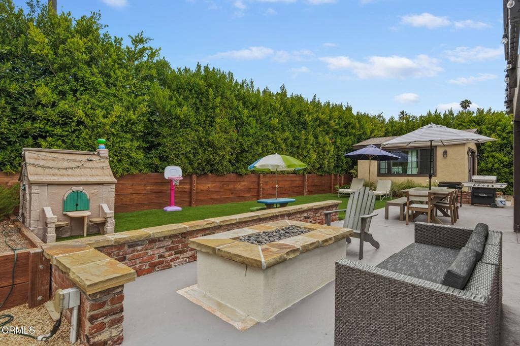 1504 Live Oak Lane, Santa Barbara, CA 93105 23-Back Patio