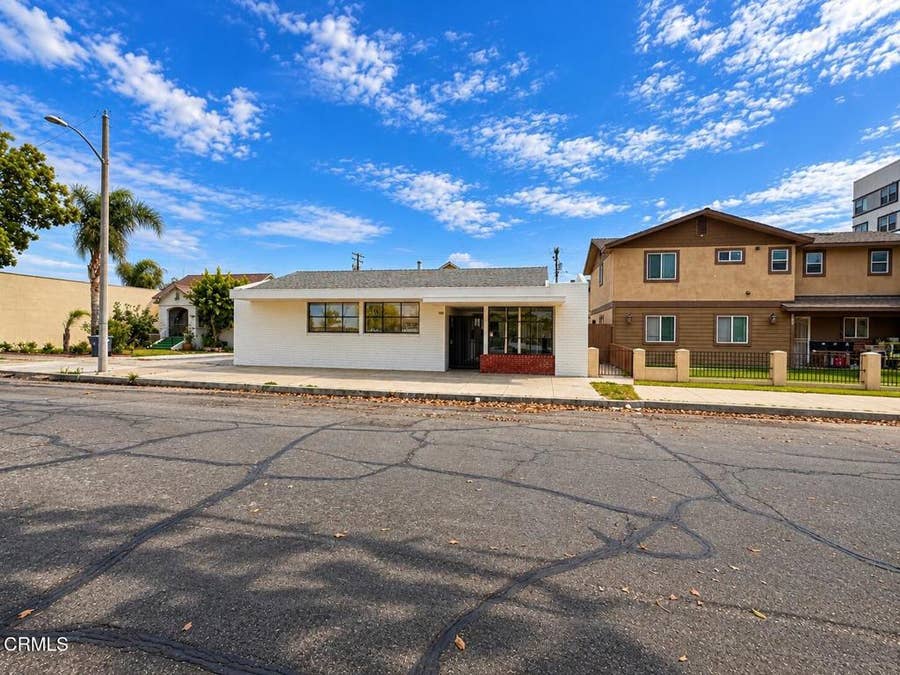 Property photo for 118 S B Street, Oxnard, CA