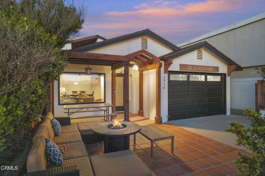 Property photo for 2916 Lakeshore Court, Oxnard, CA