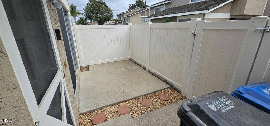 10 Bahia Circle, #10, Santa Paula, CA 93060 .