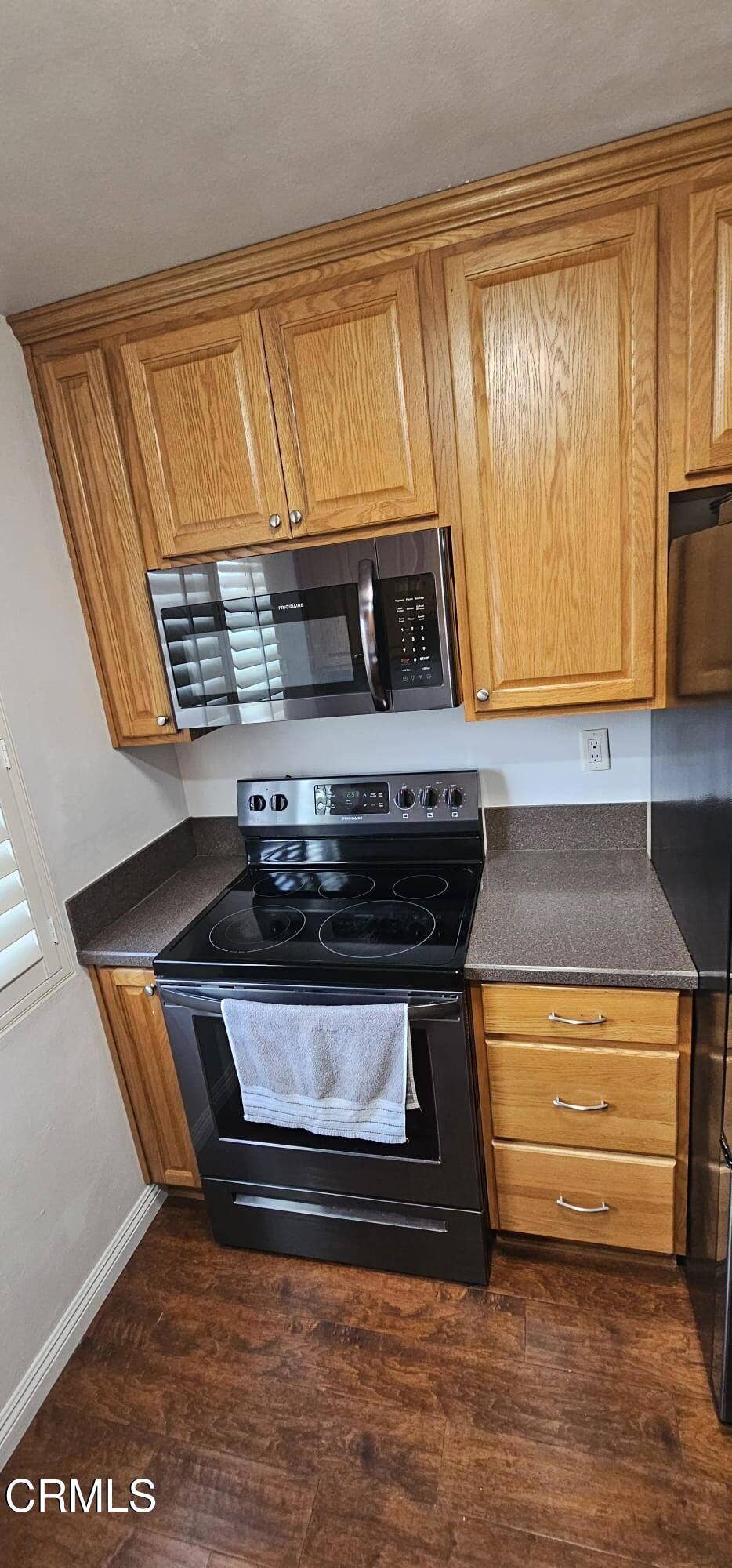 10 Bahia Circle, #10, Santa Paula, CA 93060 .