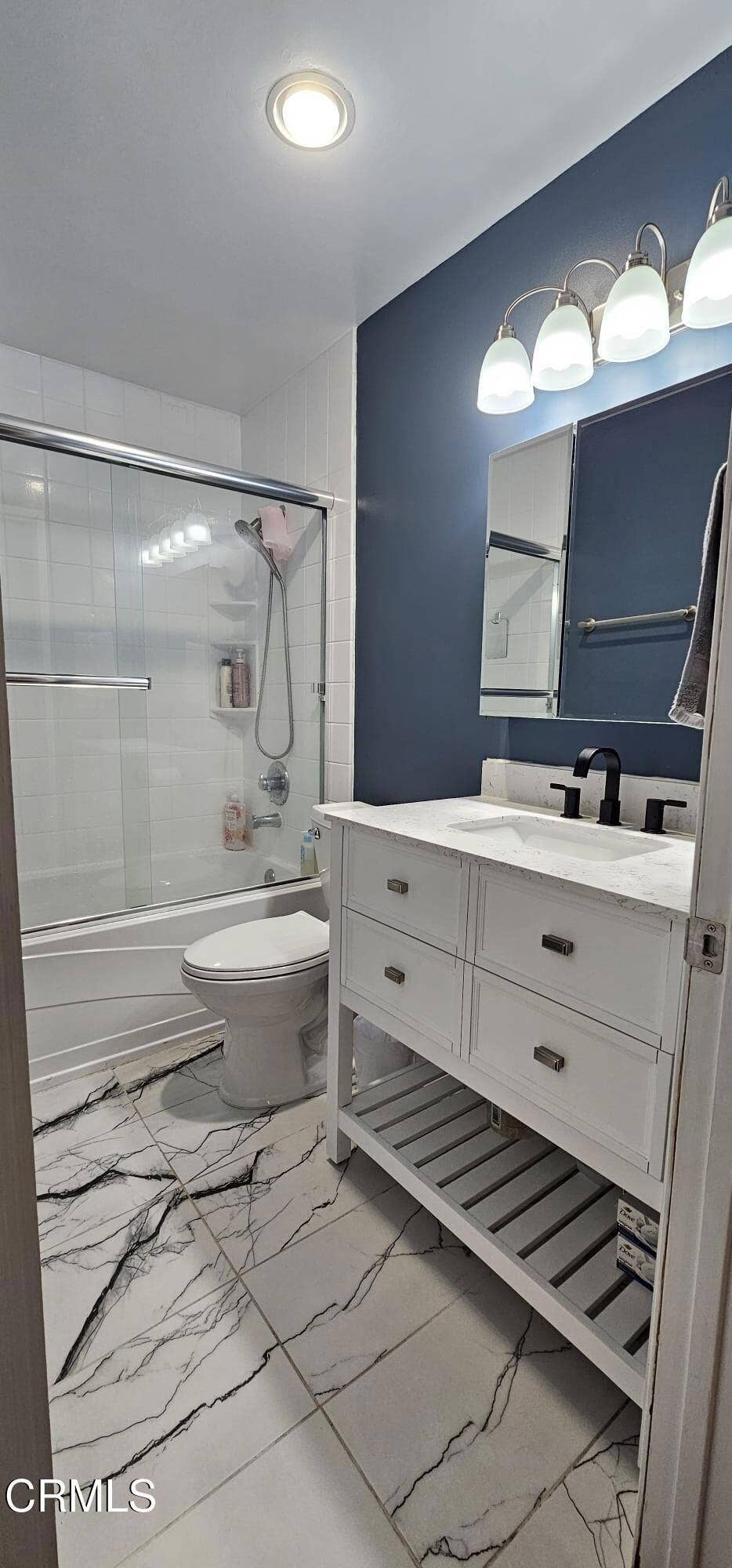 10 Bahia Circle, #10, Santa Paula, CA 93060 .