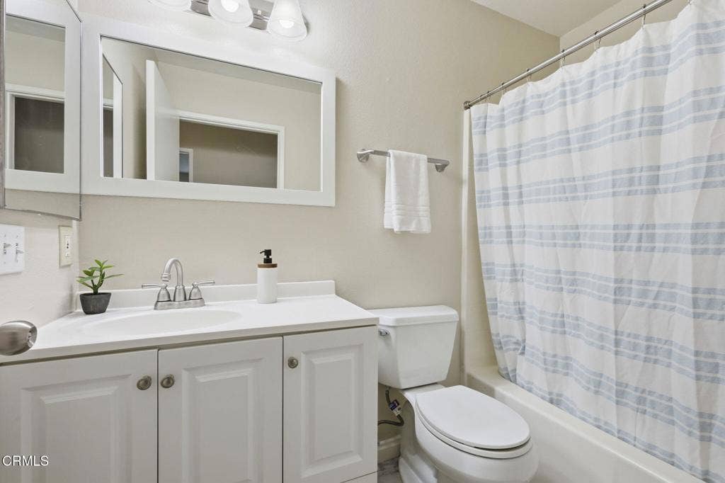 596 Melville Lane, Ventura, CA 93003 21-web-or-mls-596_Melville_Ln_Ventura_CA
