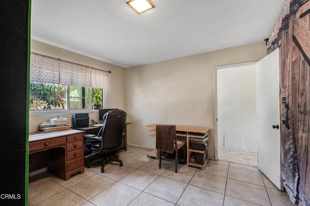 405 W Beverly Drive, Oxnard, CA 93030 24