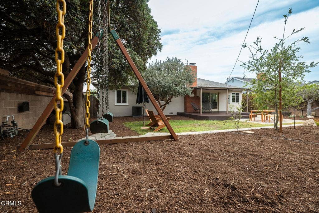 112 Estates Avenue, Ventura, CA 93003 23-web-or-mls-112 Estates - 300dpi-22