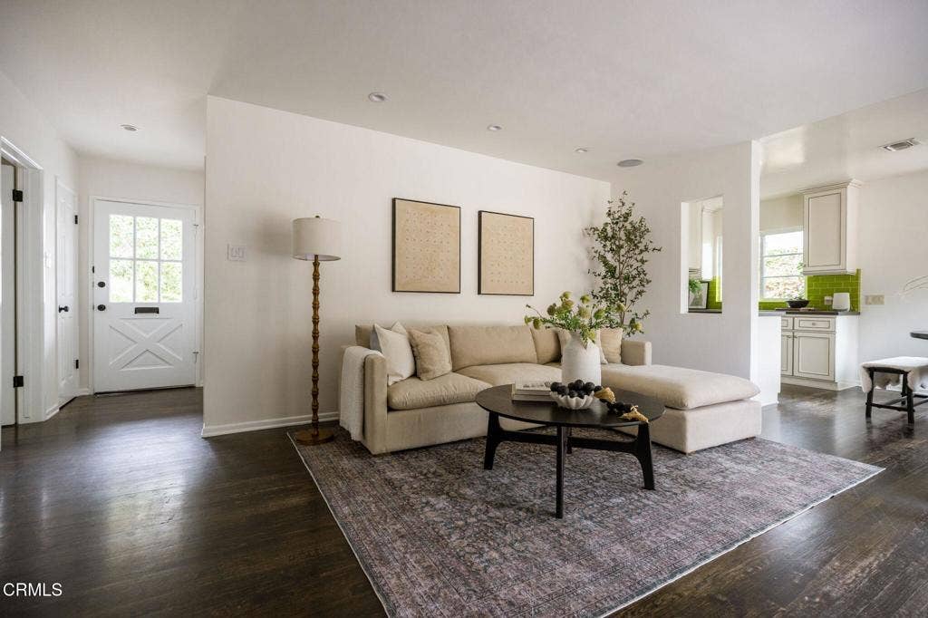 112 Estates Avenue, Ventura, CA 93003 47-web-or-mls-112 Estates - 300dpi-48