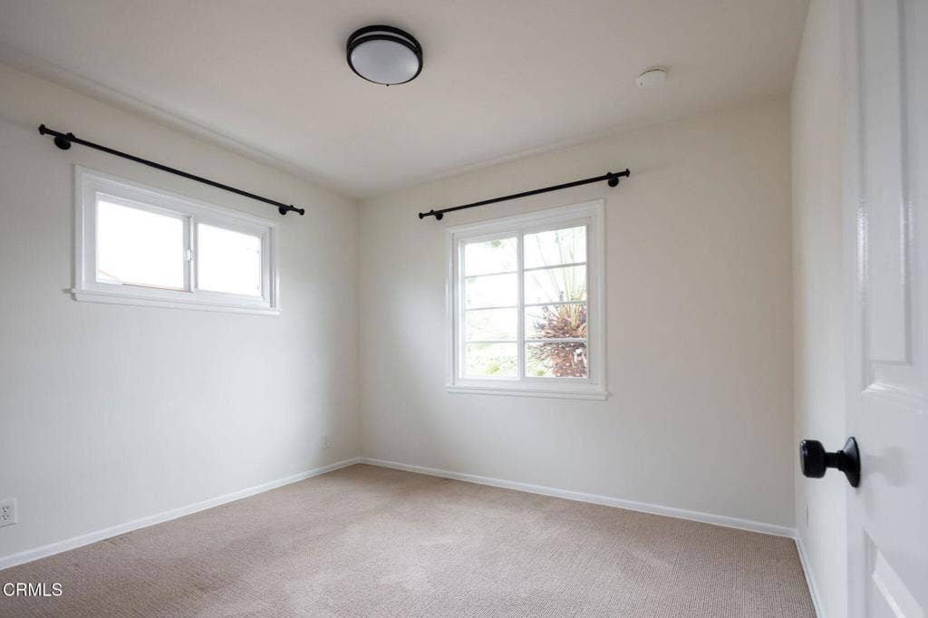 112 Estates Avenue, Ventura, CA 93003 72-web-or-mls-112 Estates - 300dpi-72