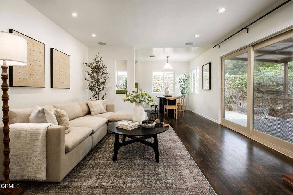 112 Estates Avenue, Ventura, CA 93003 49-web-or-mls-112 Estates - 300dpi-49