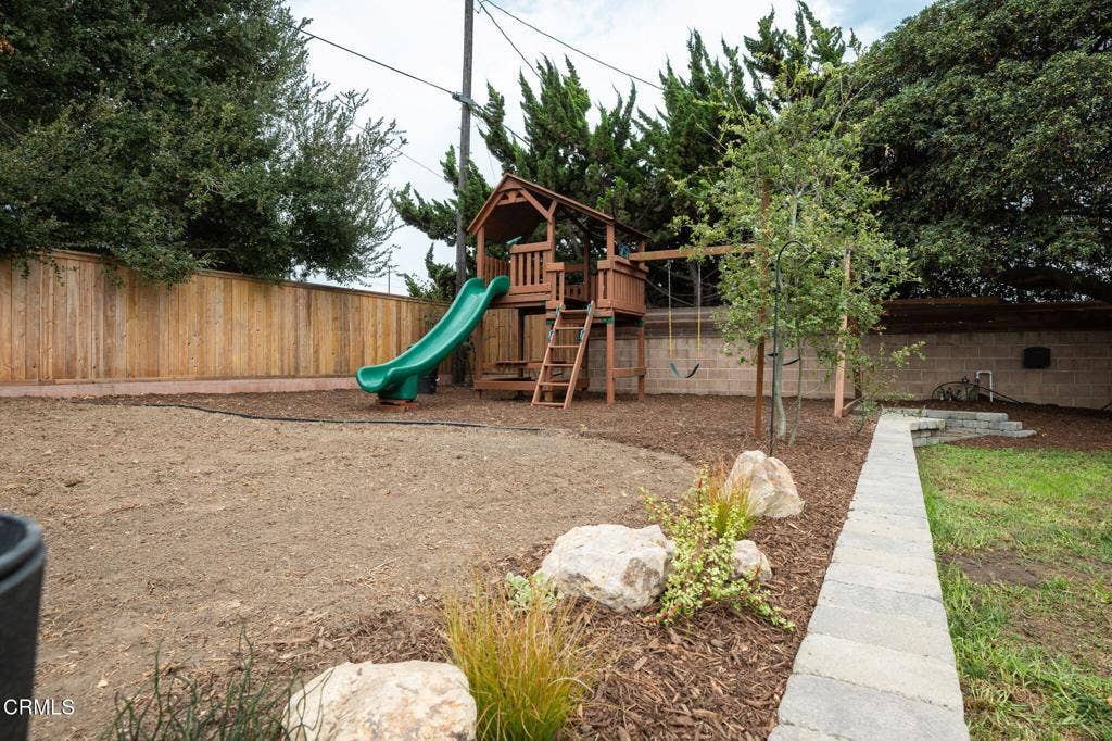 112 Estates Avenue, Ventura, CA 93003 17-web-or-mls-112 Estates - 300dpi-17