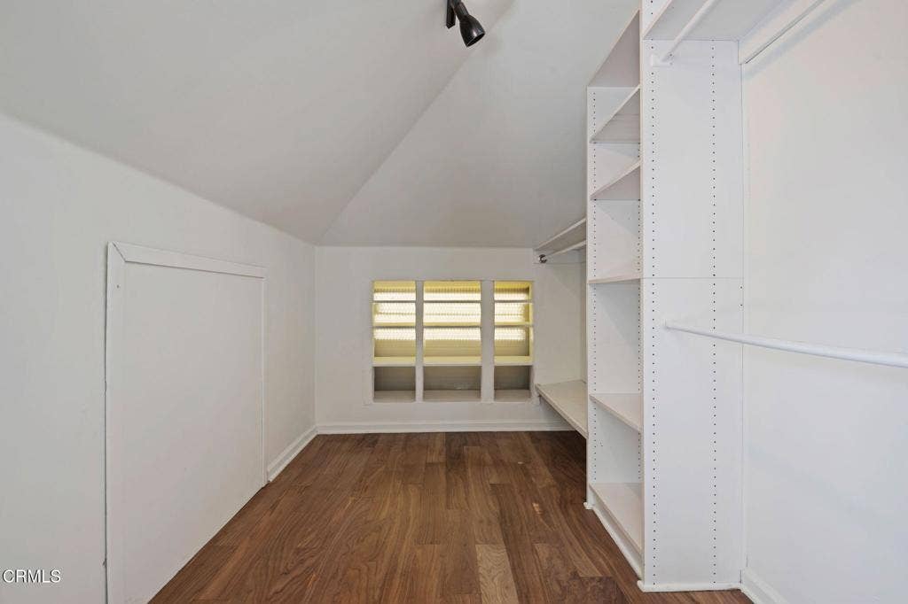 910 N Nopal Street, Santa Barbara, CA 93103 32-Closet