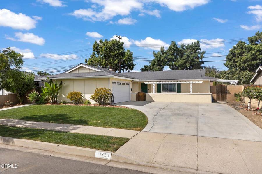 Property photo for 11225 Casa Street, Ventura, CA