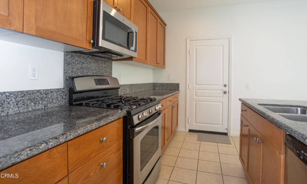11278 Tiger Lily Street, Ventura, CA 93004 11278TL2026-27