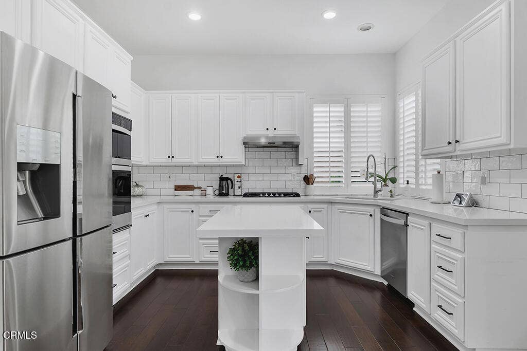 609 Camino Del Sol, Newbury Park, CA 91320 3 - kitchen