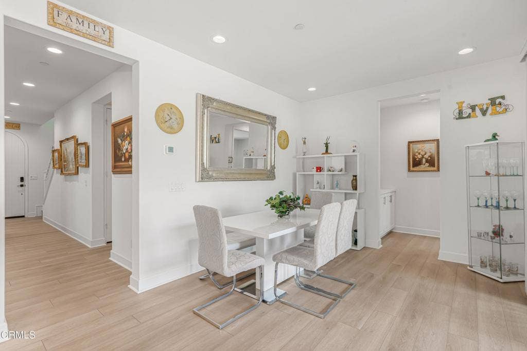5007 Rexton Drive, Camarillo, CA 93012 5