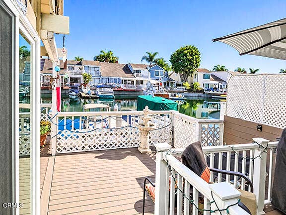 2020 Kingsbridge Way, Oxnard, CA 93035 Deck2