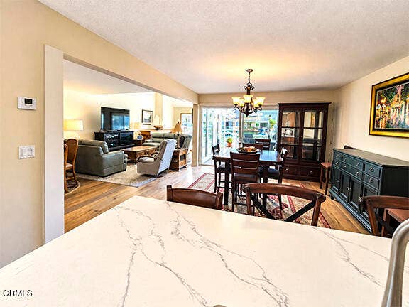 2020 Kingsbridge Way, Oxnard, CA 93035 DaLr