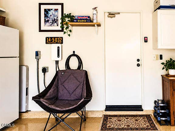 2020 Kingsbridge Way, Oxnard, CA 93035 Charging Station