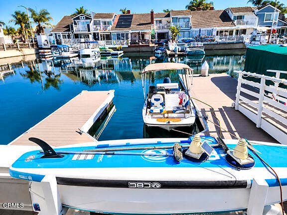 2020 Kingsbridge Way, Oxnard, CA 93035 Dock1