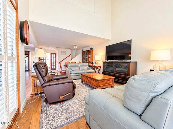 2020 Kingsbridge Way, Oxnard, CA 93035 Lr