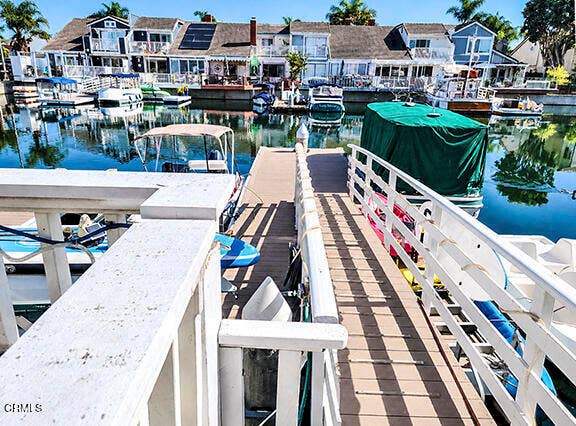 2020 Kingsbridge Way, Oxnard, CA 93035 Dock