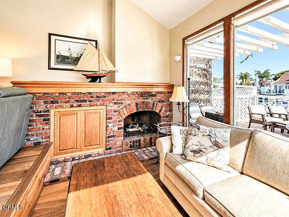 2020 Kingsbridge Way, Oxnard, CA 93035 Fpl