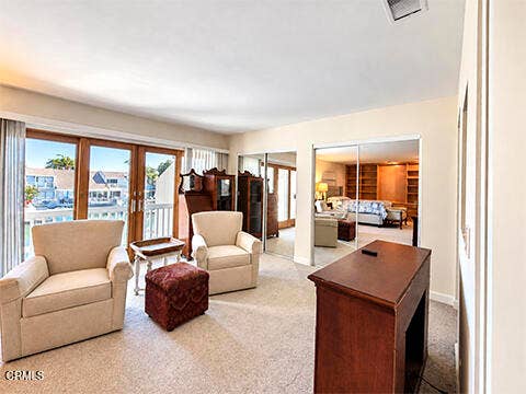 2020 Kingsbridge Way, Oxnard, CA 93035 PriBdRm3