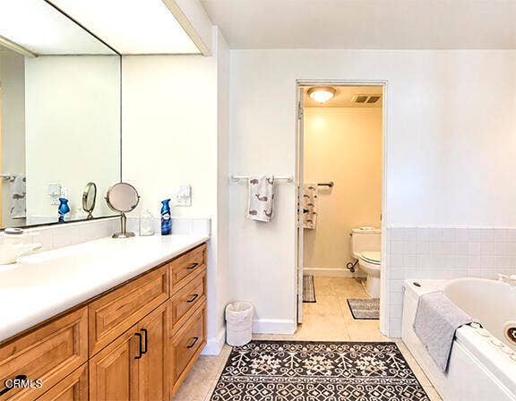2020 Kingsbridge Way, Oxnard, CA 93035 PriBa