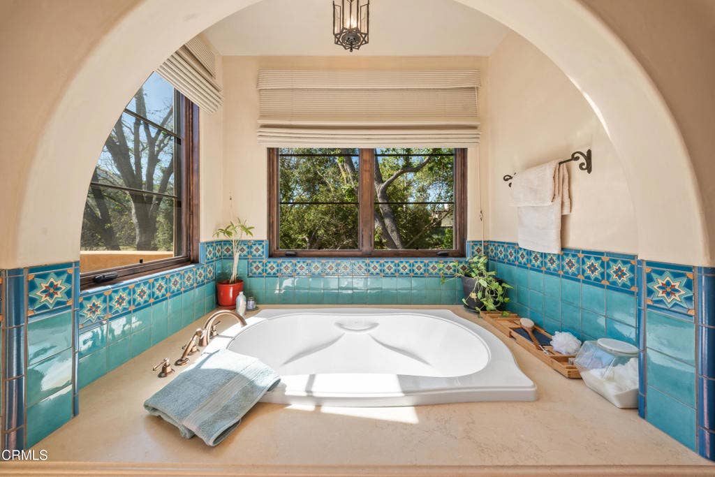 561 Saddle Lane, Ojai, CA 93023 561_Saddle_Ln-12