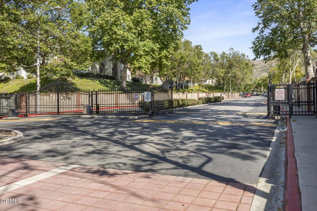 6272 Paseo Encantada, Camarillo, CA 93012 44-Xavier Flores Camarillo Realtor