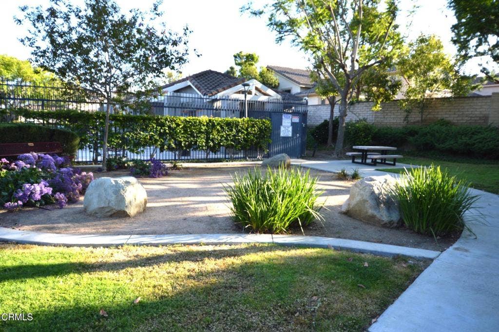 5339 Villa Mallorca Place, Camarillo, CA 93012 public area-1