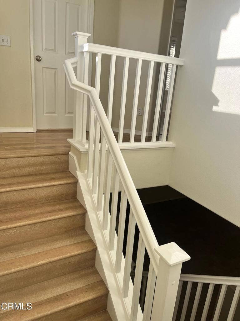 4599 Via Aciando, Camarillo, CA 93012 Staircase