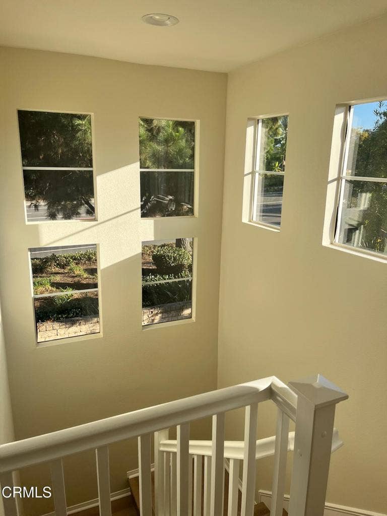 4599 Via Aciando, Camarillo, CA 93012 Atrium like stairway