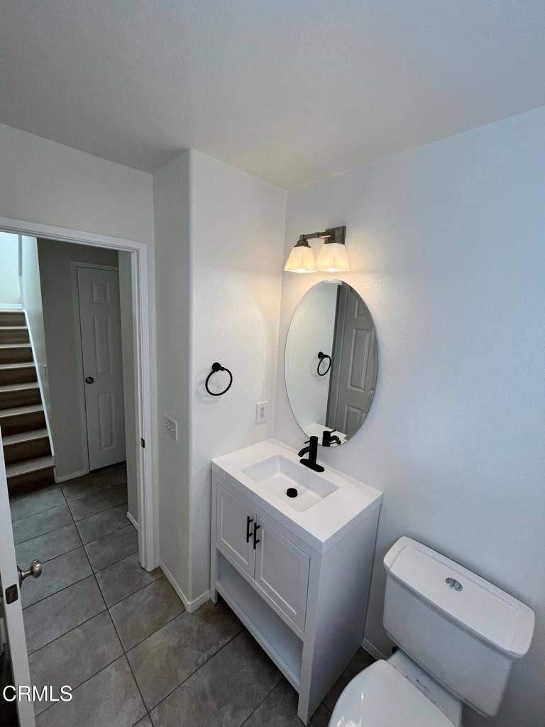 4599 Via Aciando, Camarillo, CA 93012 Powder room