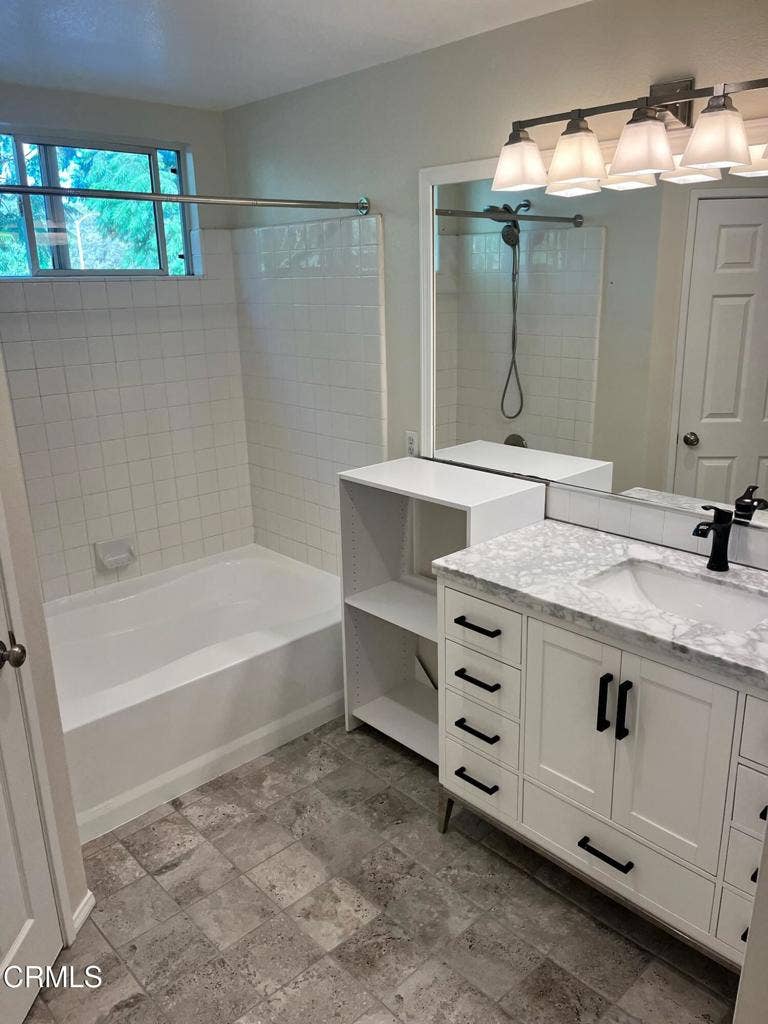 4599 Via Aciando, Camarillo, CA 93012 Master bath