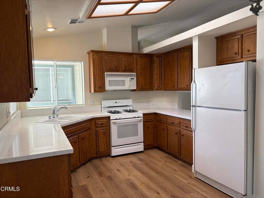 4250 Bradley Road, Somis, CA 93066 20261009_223519143_iOS