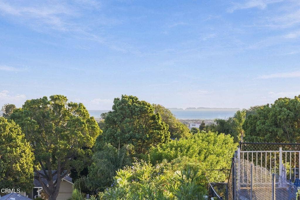 379 McGill Avenue, Ventura, CA 93003 90-web-or-mls-379_McGill_Ave_Ventura_CA_