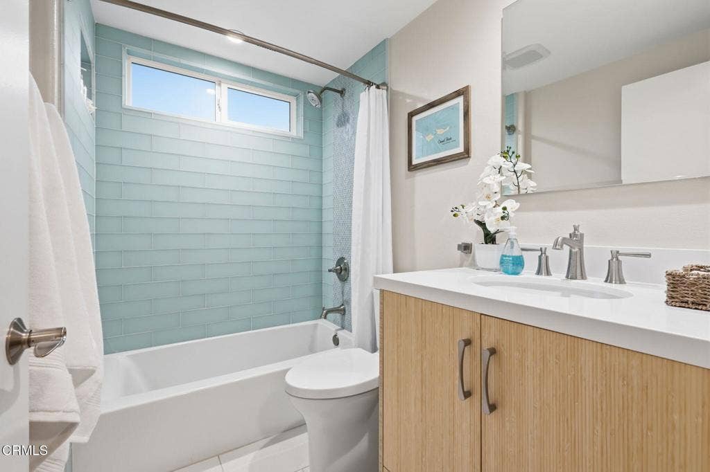 379 McGill Avenue, Ventura, CA 93003 57-web-or-mls-379_McGill_Ave_Ventura_CA_
