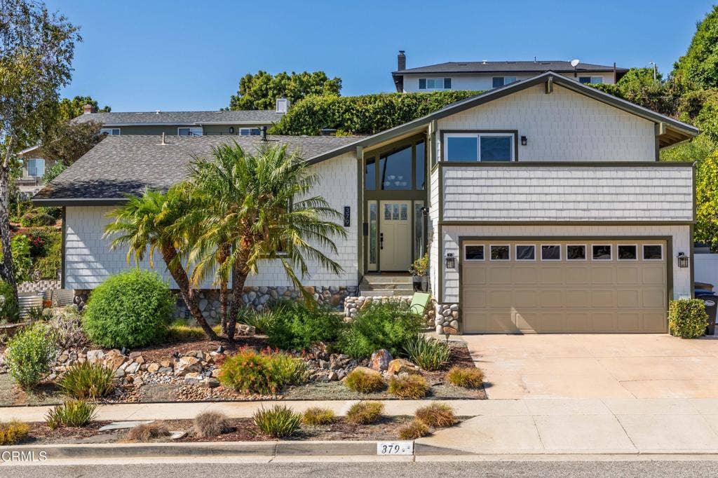 379 McGill Avenue, Ventura, CA 93003 379 McGill