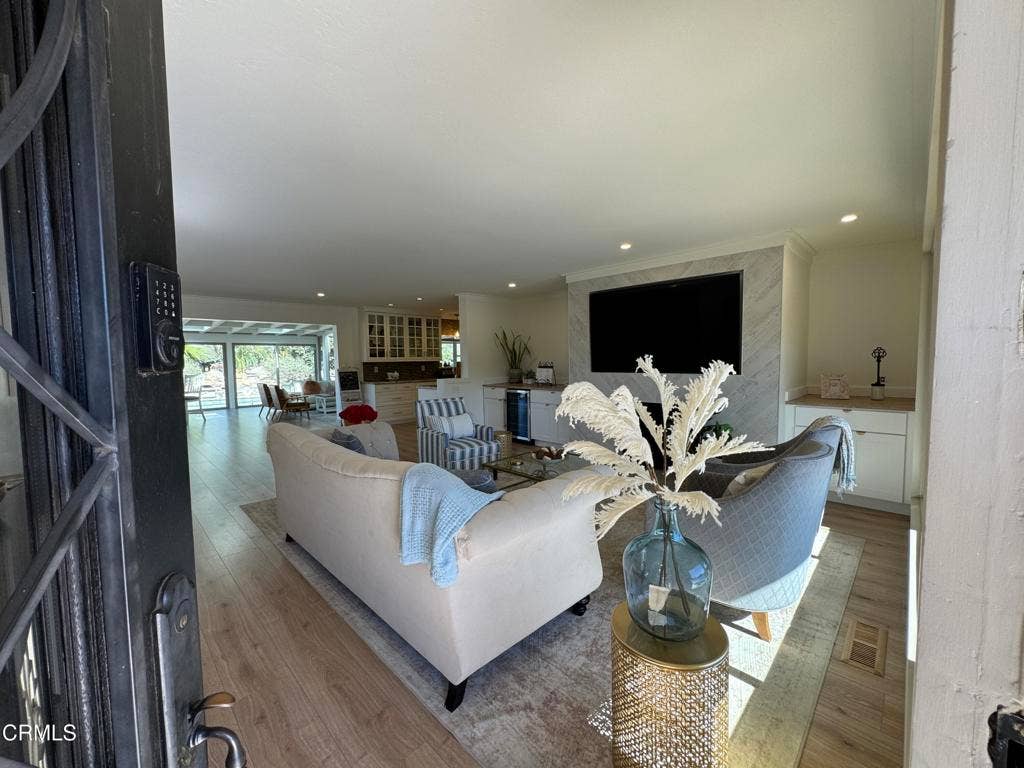275 Crestview Avenue, Camarillo, CA 93010 Photo Oct 14 2026, 2 47 30 PM