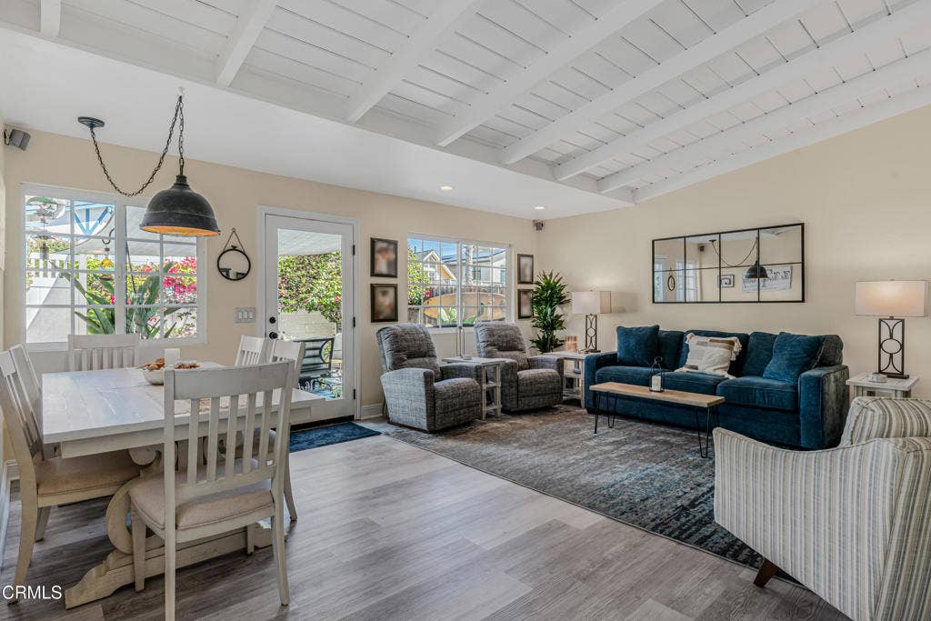 328 Santa Monica Drive, Oxnard, CA 93035 NBM01860