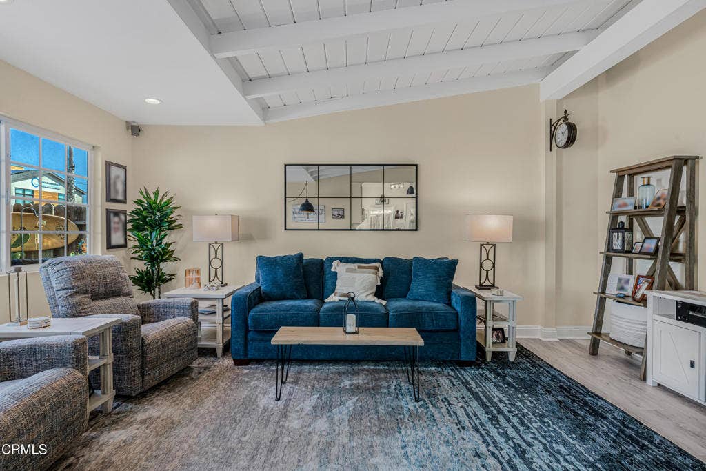328 Santa Monica Drive, Oxnard, CA 93035 NBM01852