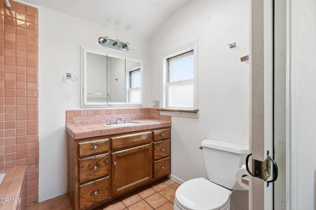 2381 Hyland Ave. Avenue, Ventura, CA 93001 35_img_0447