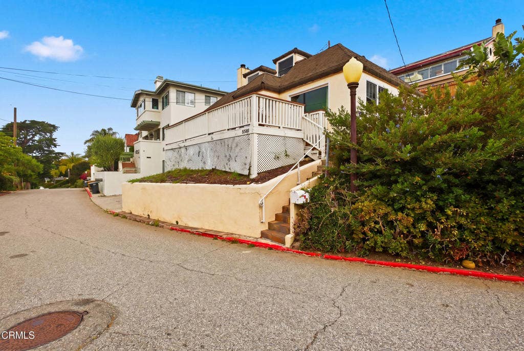 2381 Hyland Ave. Avenue, Ventura, CA 93001 11_img_0549