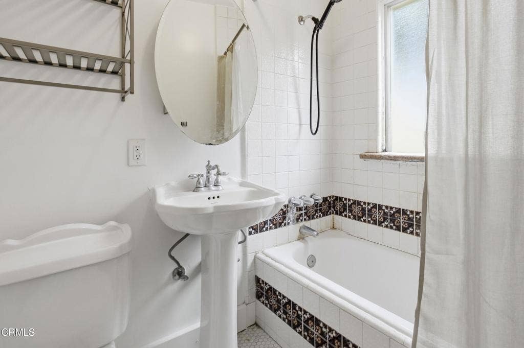2381 Hyland Ave. Avenue, Ventura, CA 93001 25_img_0477